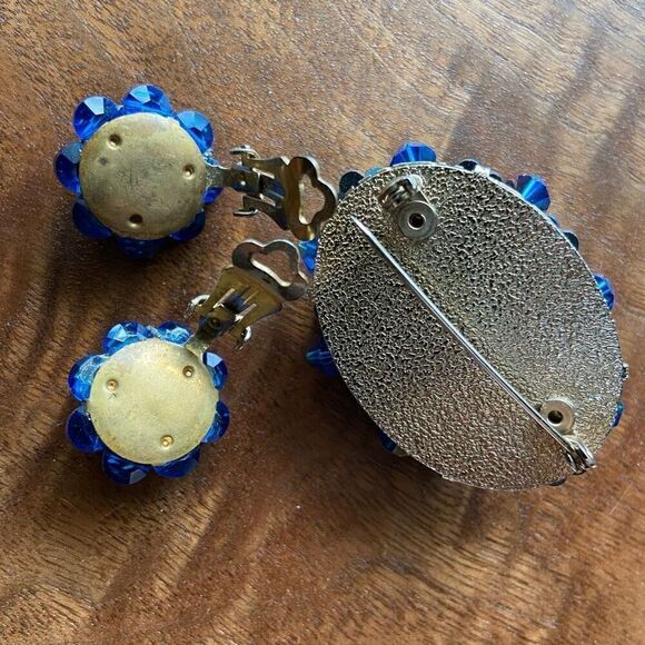 VINTAGE Glass Bead Brooch & Clip-on Earrings - Picture 5 of 6